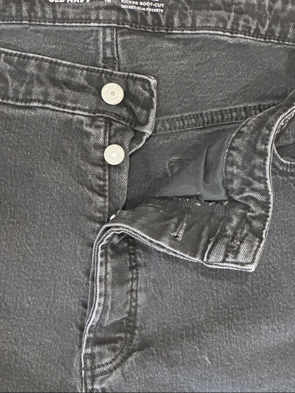 Old Navy Black Wide-Leg Flare Jeans - Picture 3 of 5